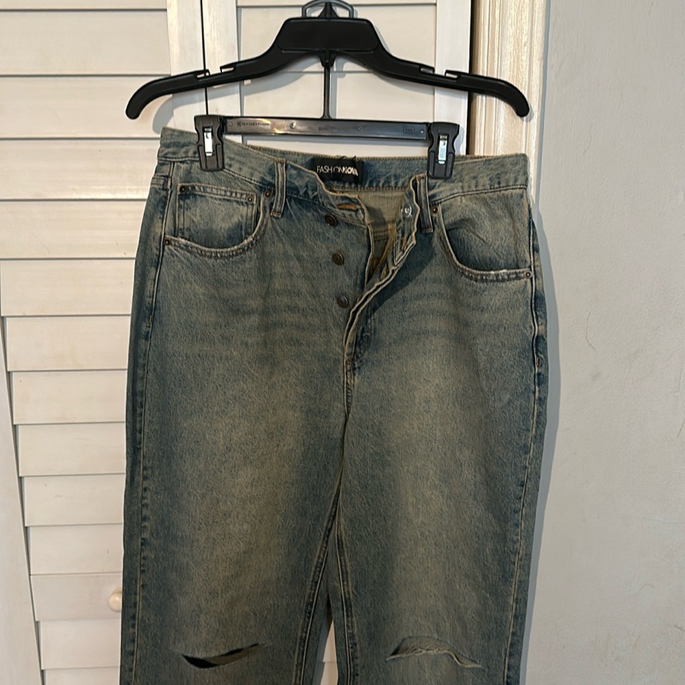 Crossover Tinted Ripped Straight Leg Jeans